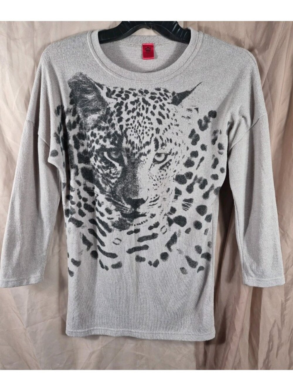 T & Girl Women's Beige Cheetah Print 3/4 Sleeve Crewneck Sweater Size L